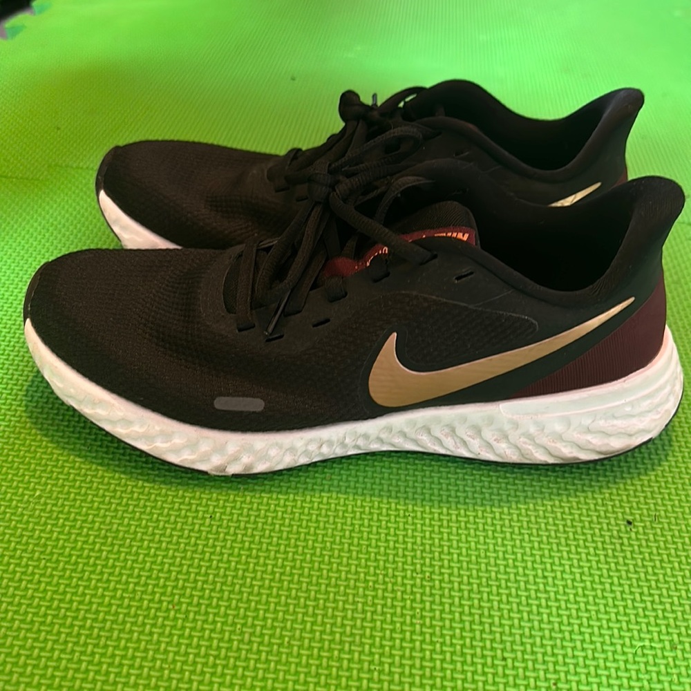 Nike revolution sneakers